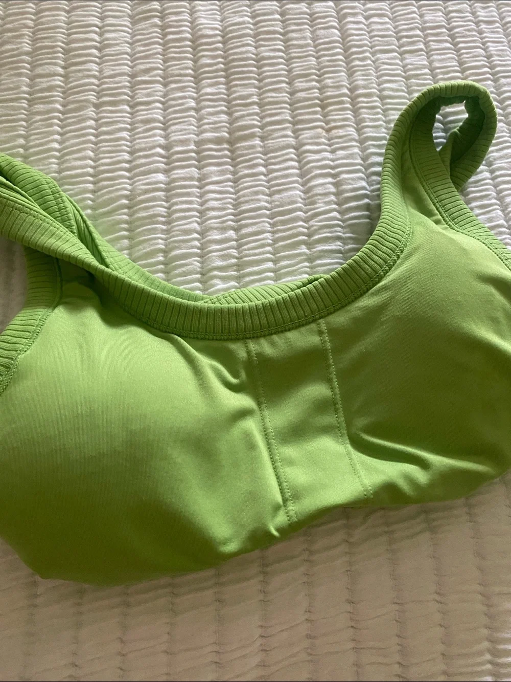 ALO Yoga super cute